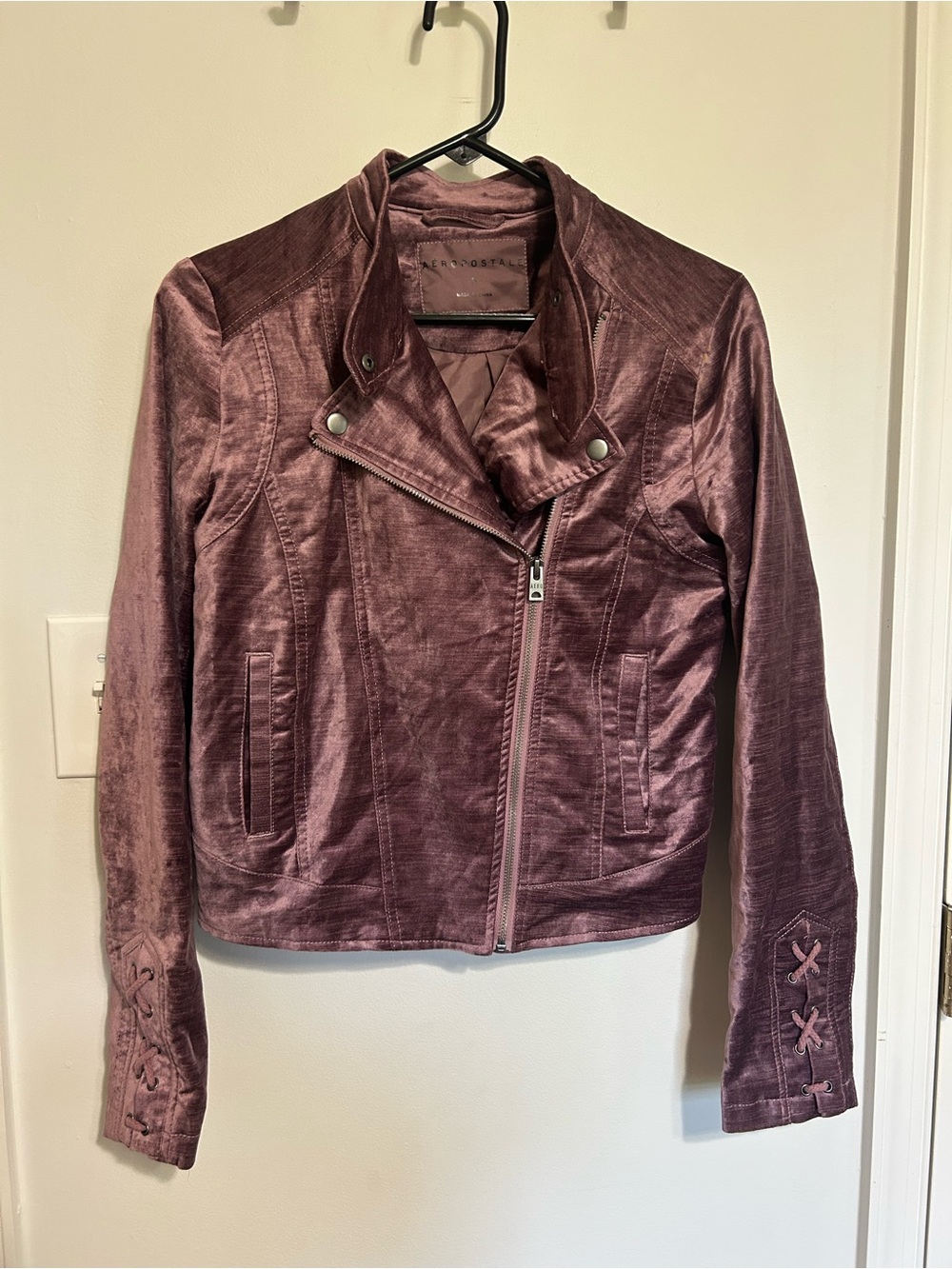 NWOT velvet moto jacket in mauve color from aeropostale - Picture 2 of 7